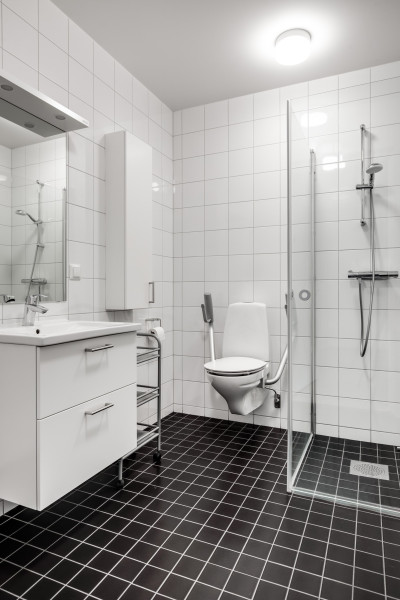 Badrum i övernattningslägenhet. Målgatan 1