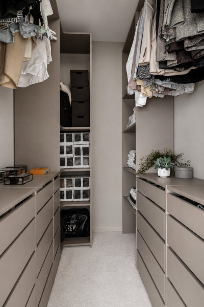 Walk in closet redigerad Kungsgatan 8