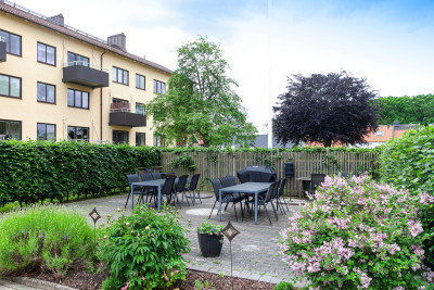 Ute 4 Åsbogatan 33B
